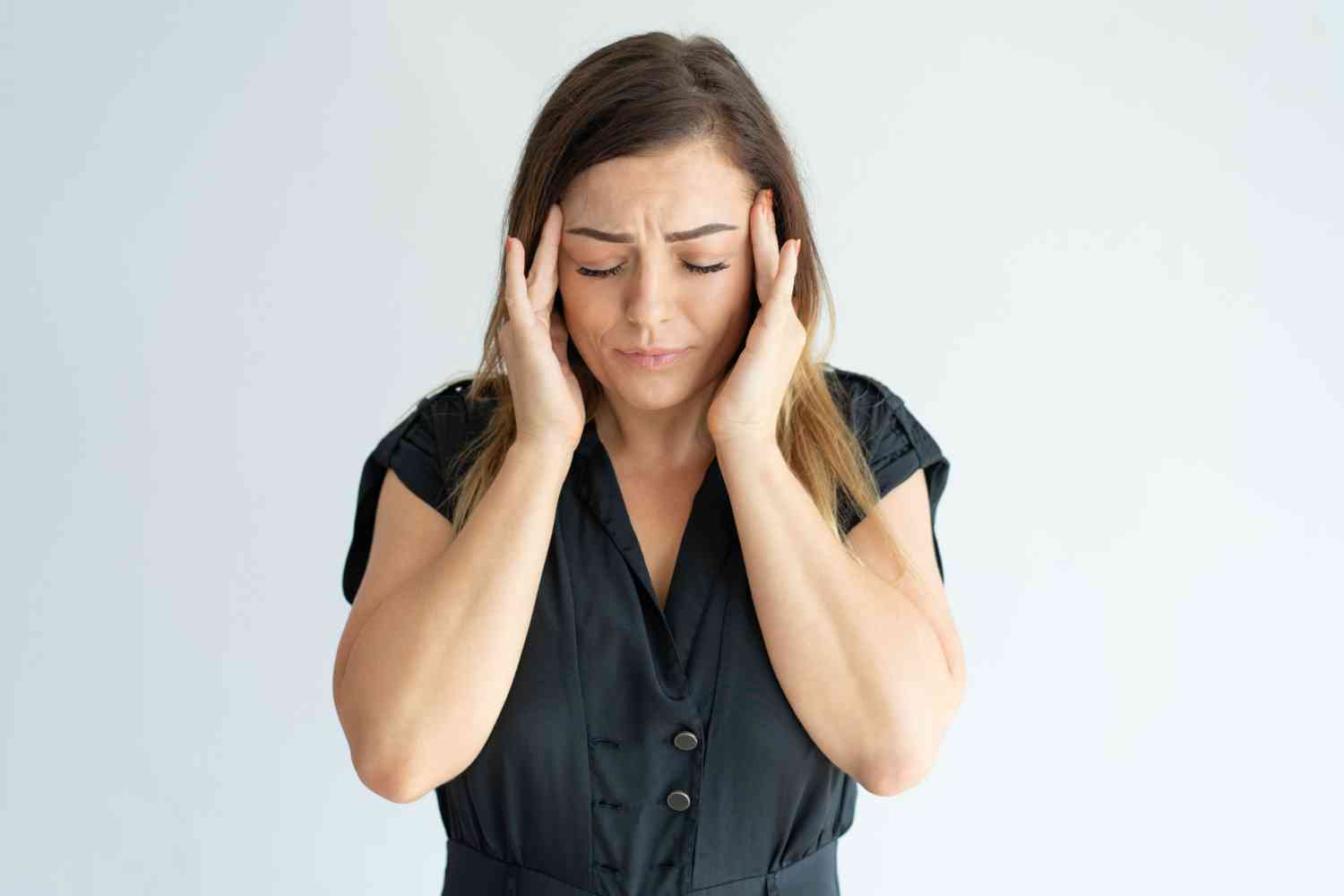 La migraña o los dolores de cabeza frecuentes son un síntoma de anemia
